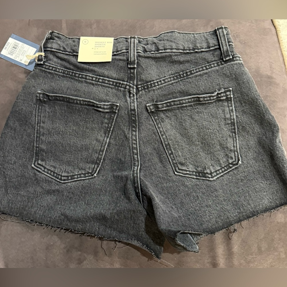 Universal Thread High Vintage Stretch Shortie Jean Shorts Black Wash Size 0 - Picture 3 of 8